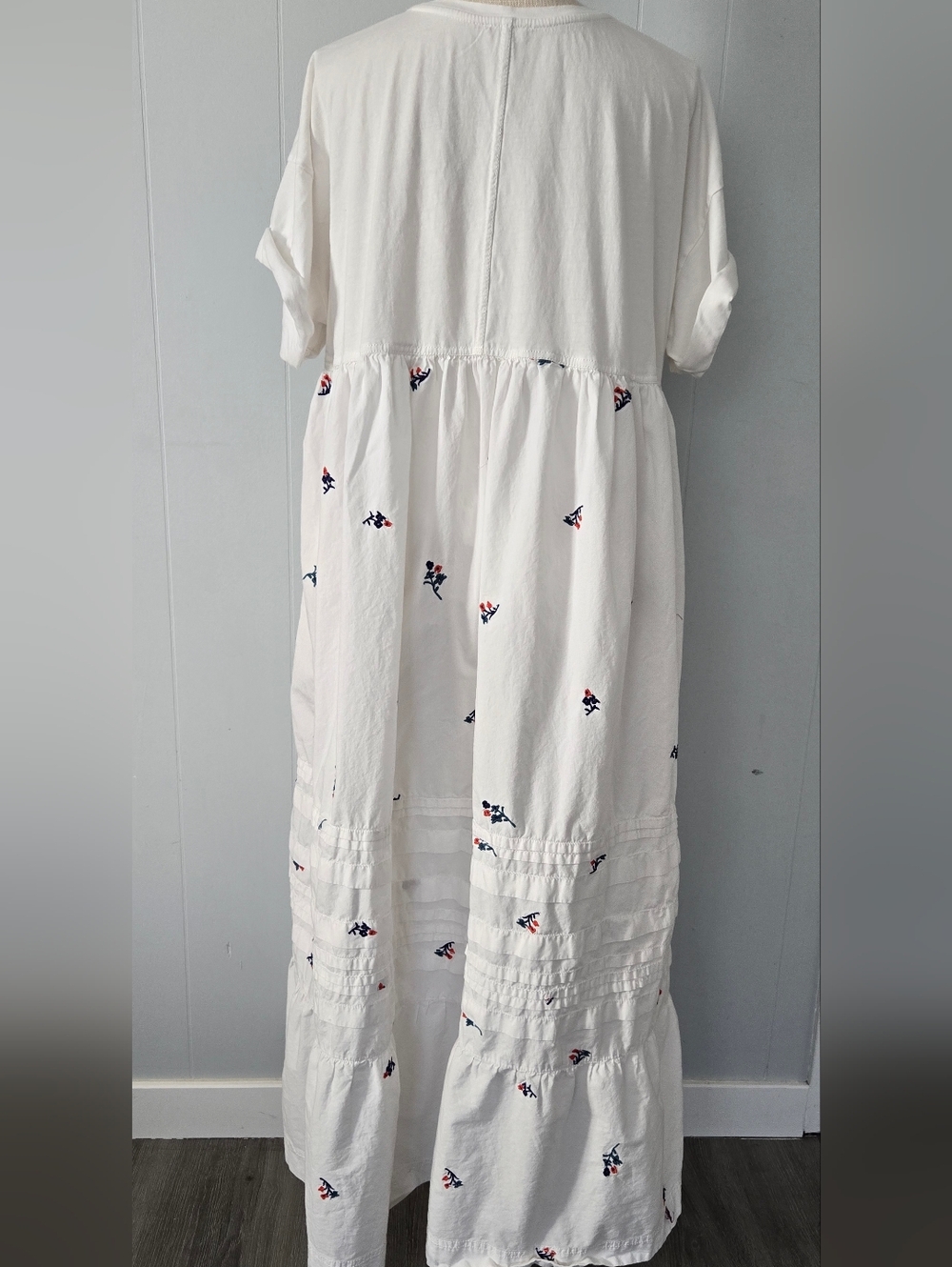 Pilcro White Maxi Dress with Navy and Coral Embroidery - Picture 6 of 8